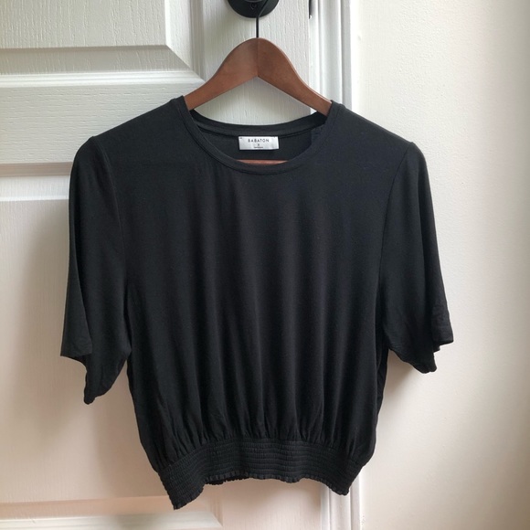 Babaton Tops - Aritzia Babaton black T-shirt with elastic waist